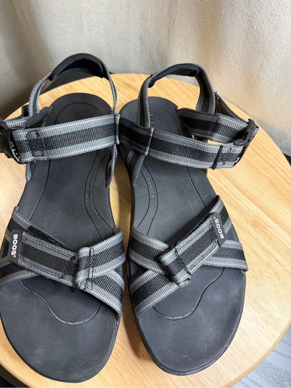 Bogs Men’s Rio stripes sandals